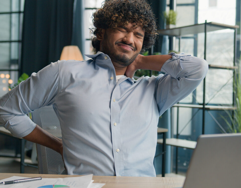 the-ripple-effect-of-neck-pain-on-your-spine-health