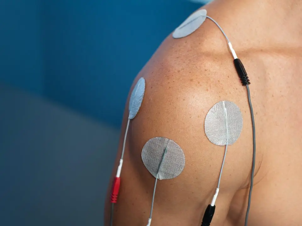 treat-pain-with-non-drug-non-invasive-electrical-stimulation.jpeg